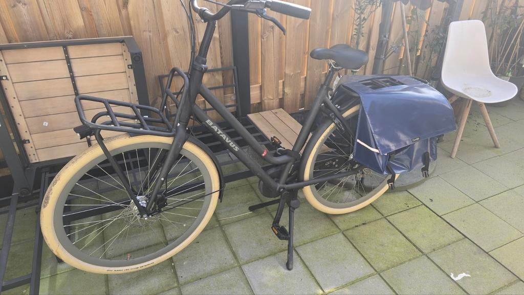 Batavus Damesfiets met Voordrager en Versnellingen, Ophalen, Zo goed als nieuw, Batavus, Versnellingen