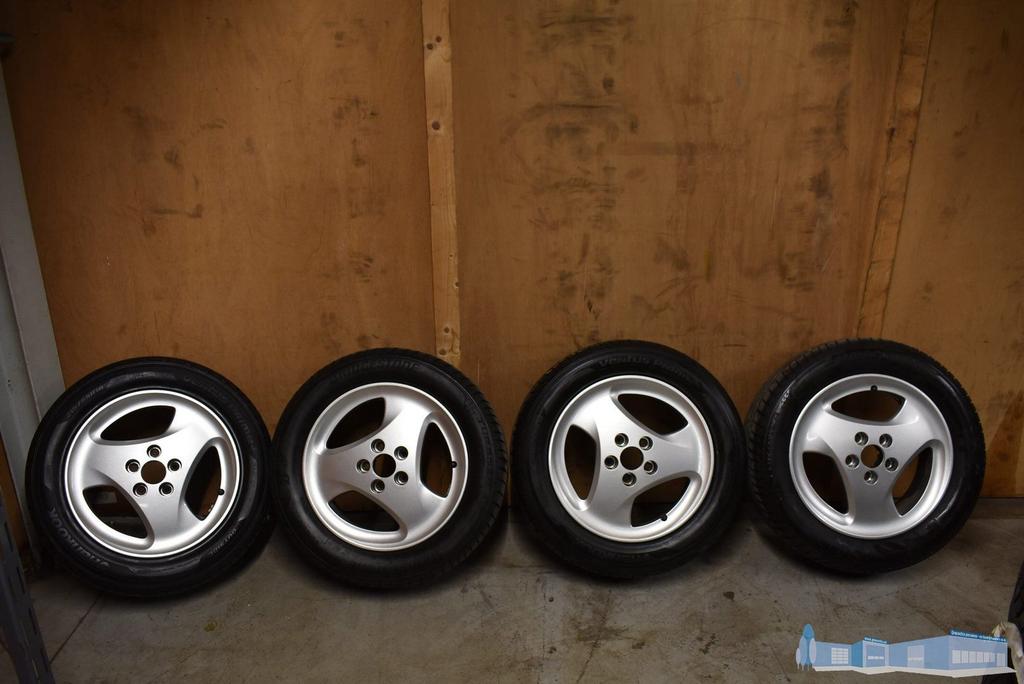 Set 3-spaaks velgen+Hankook/Michelin zomerbanden Saab 9-3., Auto-onderdelen, Ophalen, -, Banden en Velgen, Zomerbanden