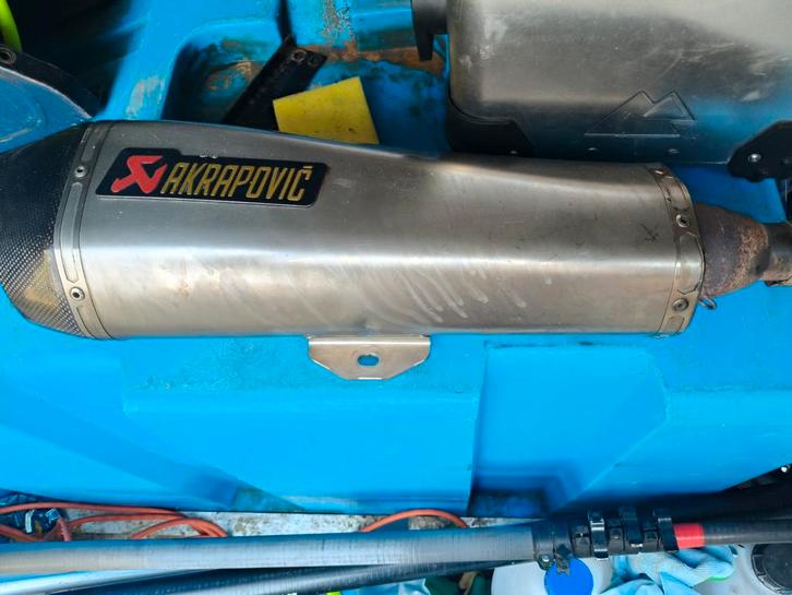 Akrapovic uitlaat voor Piaggio MP3 500, Motoren, Onderdelen | Overige, Gebruikt, Ophalen of Verzenden