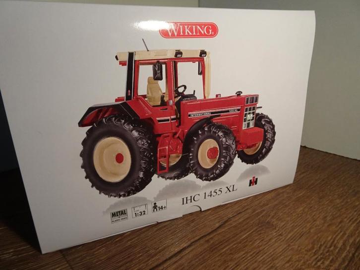 Te koop Wiking International IHC 1455 XL., Hobby en Vrije tijd, Modelauto's | 1:32, Nieuw, Tractor of Landbouw, Overige merken