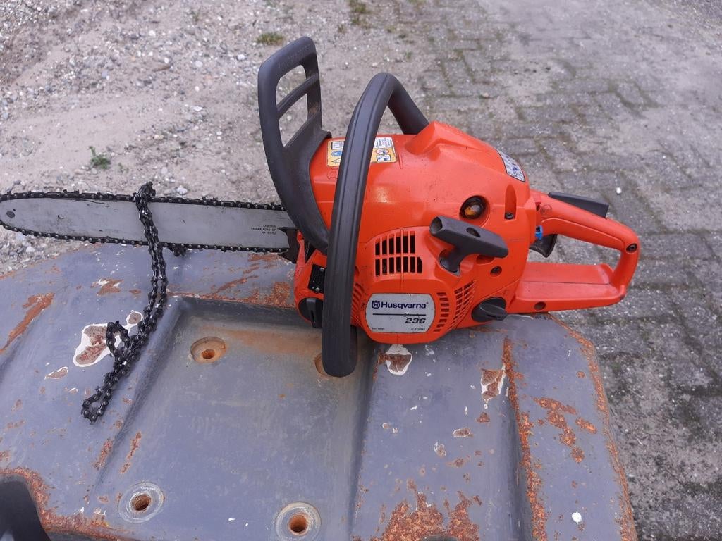 Tk goed onderhouden Husqvarna 236 kettingzaag motorzaag, Ophalen, Gebruikt, Benzine
