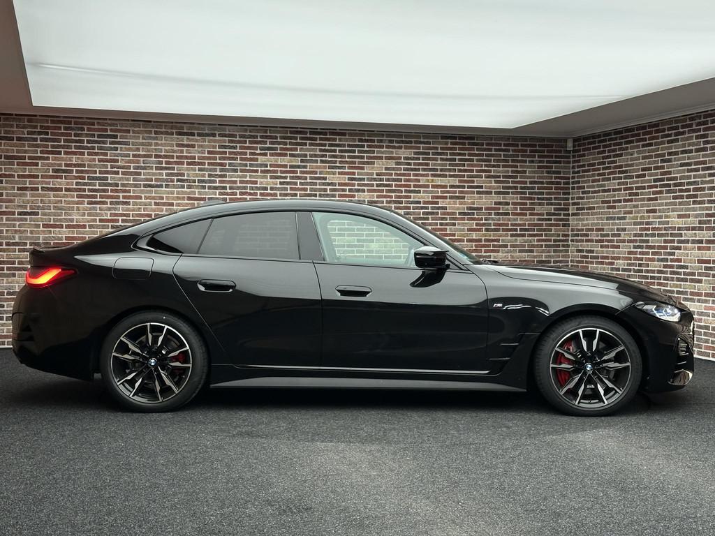 BMW 4-serie Gran Coupé M440i High Executive | Dak| Head-up|, Auto's, Achterwielaandrijving, Euro 6, Zwart, 374 pk