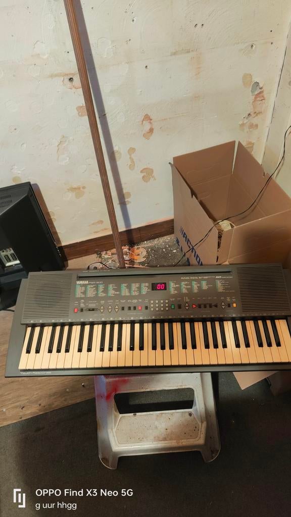 Yamaha PSR-300 Keyboard - Vintage Synthesizer, Muziek en Instrumenten, Keyboards, Ophalen, 61 toetsen, Gebruikt, Midi-aansluiting