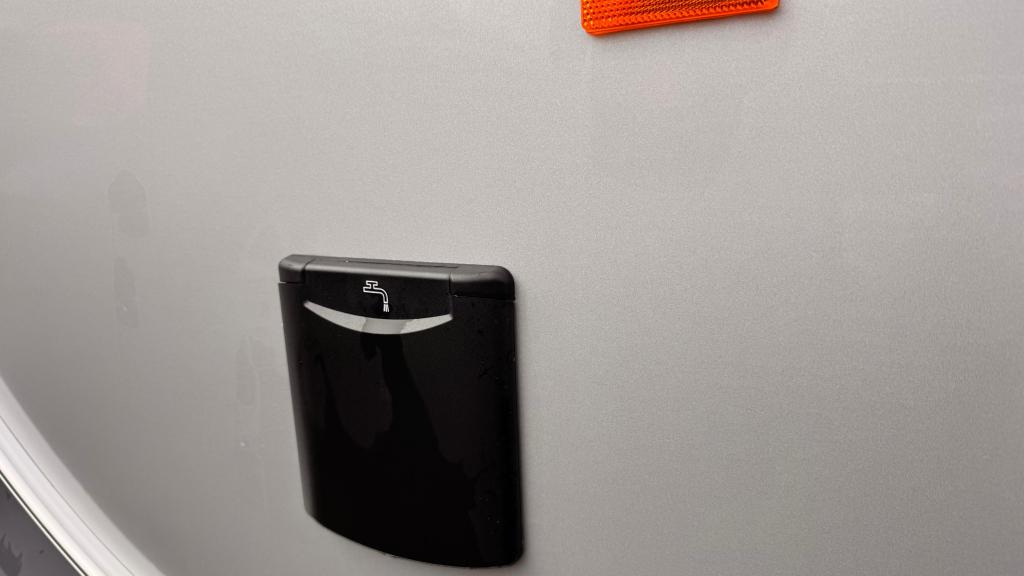 T@B 400 fietsdrager,servicdeluik,hordeur,douche, Koelkast, Tot en met 3, Particulier, T@b