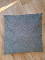 Grijs kussen 60 bij 60, Ophalen of Verzenden, Zo goed als nieuw, Grijs, Vierkant