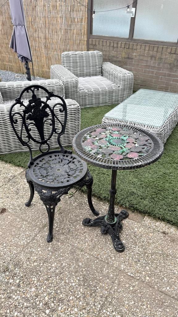 Bistro tafel en stoel set, Tuin en Terras, 2 zitplaatsen, Overige materialen, Ophalen of Verzenden, Zo goed als nieuw