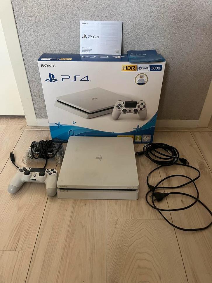 PS4 console met 2 controllers en 9 games, Spelcomputers en Games, Spelcomputers | Sony PlayStation 4, Gebruikt, Met 2 controllers