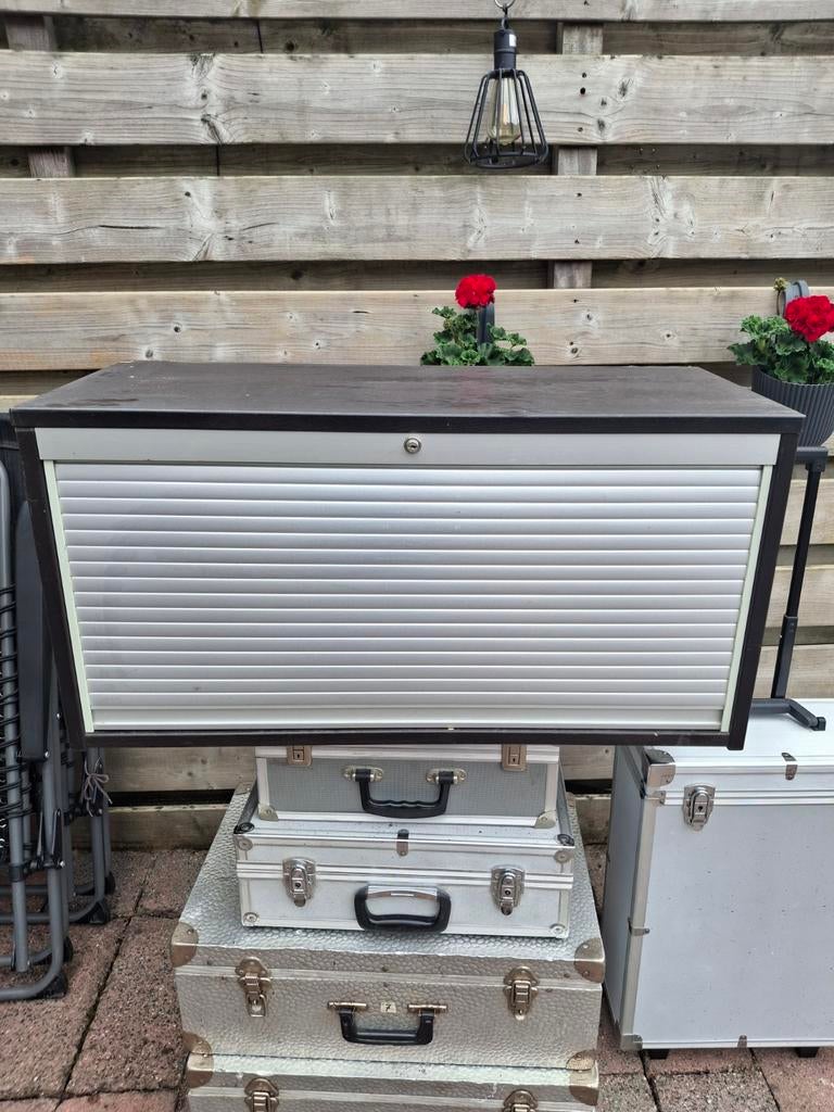 Compacte rolluikkast met slot, Overige houtsoorten, Gebruikt, Modern, functioneel, Minder dan 100 cm