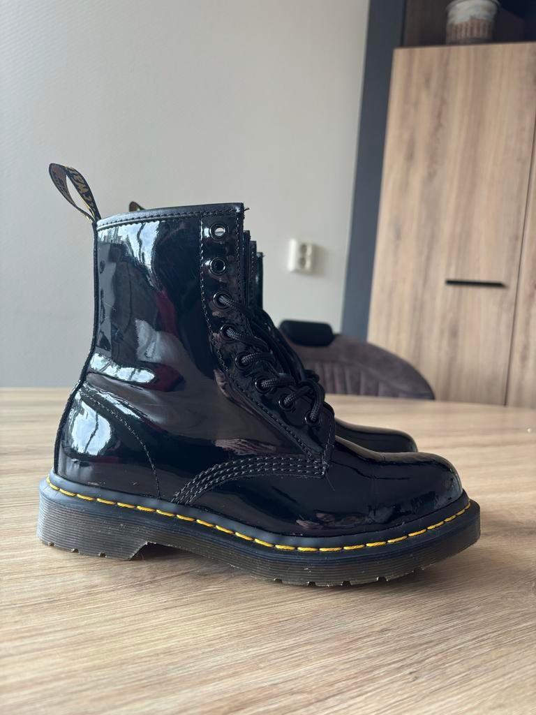 Dr. Martens laarzen maat 38, zwart glans, Kleding | Dames, Schoenen, Verzenden, Zo goed als nieuw, Zwart, Lage of Enkellaarzen