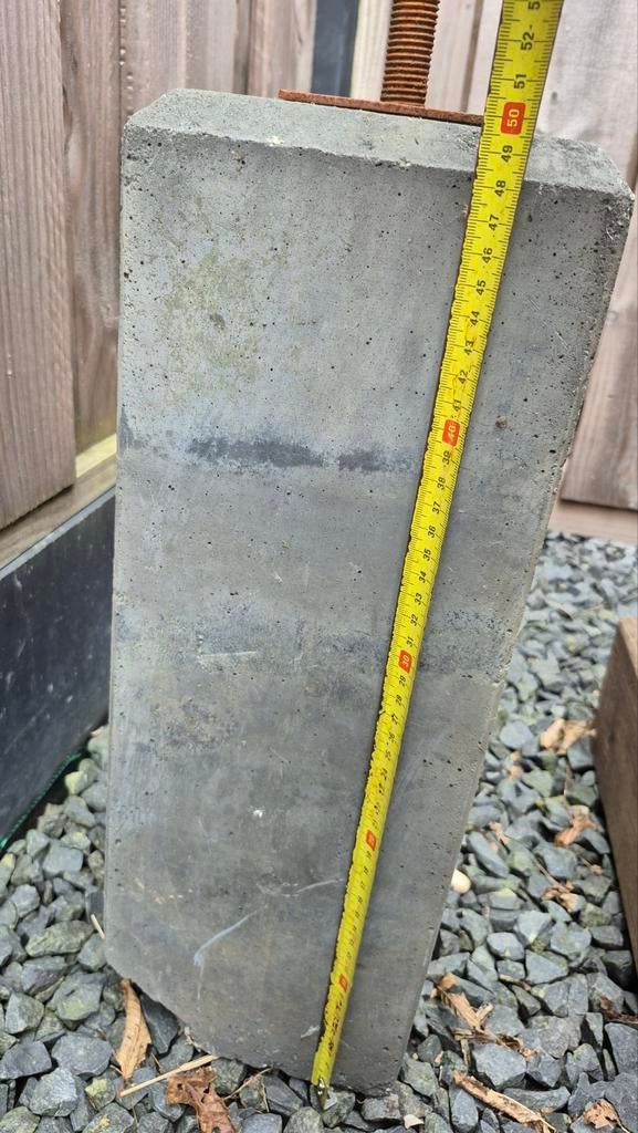 Beton poer 18x18 cm 50 cm hoog, Doe-het-zelf en Verbouw, Ophalen, Gebruikt