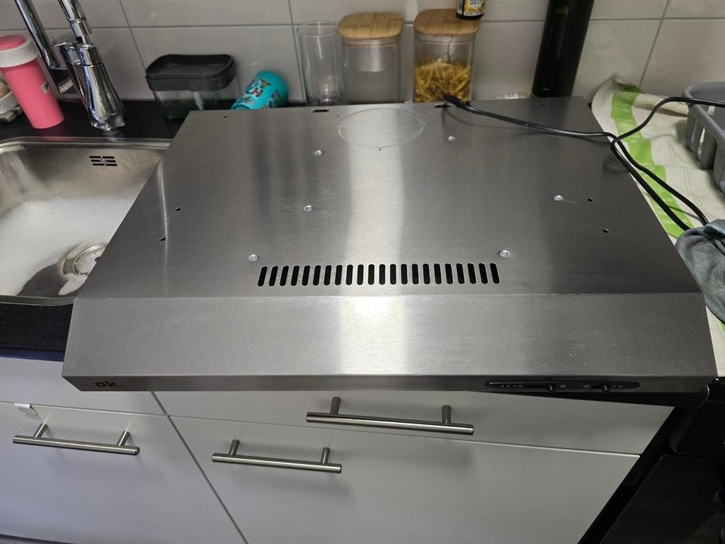 OK. Afzuigkap Luchtafvoer/Recirculatie, Witgoed en Apparatuur, Afzuigkappen, Ophalen, Minder dan 200 m³ per uur, Onderbouw afzuigkap