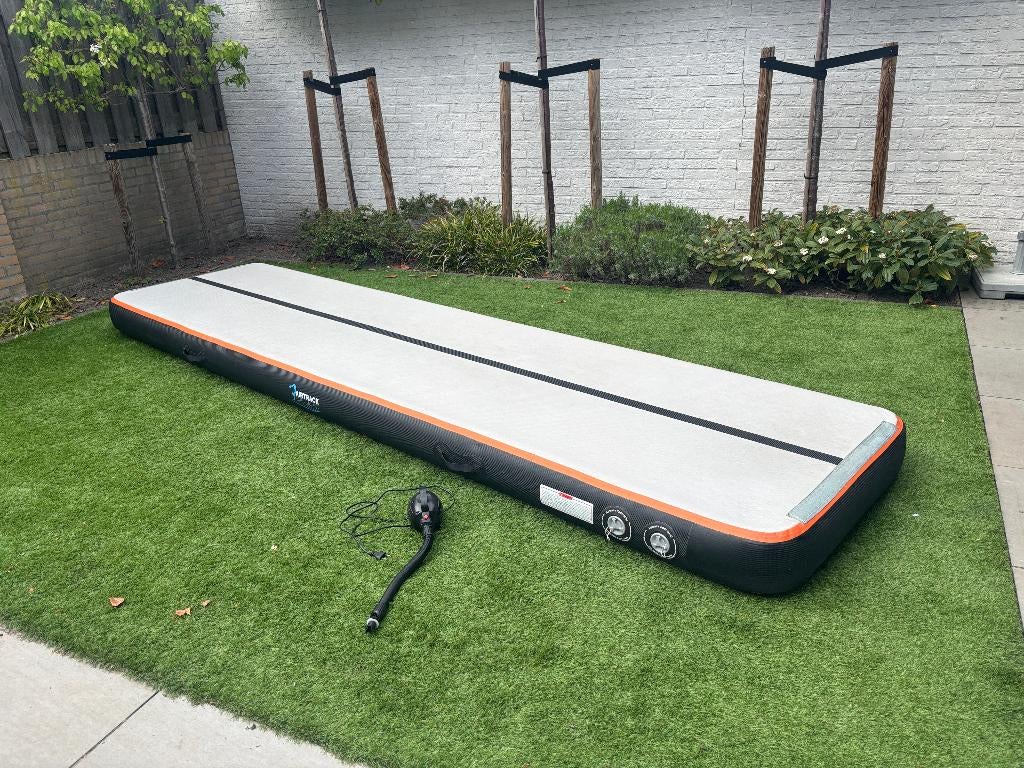 Airtrack: Airtrack Specialist 400 x 100 x 20 cm, Sport en Fitness, Turnen, Ophalen, Gebruikt, Materiaal, Grijs