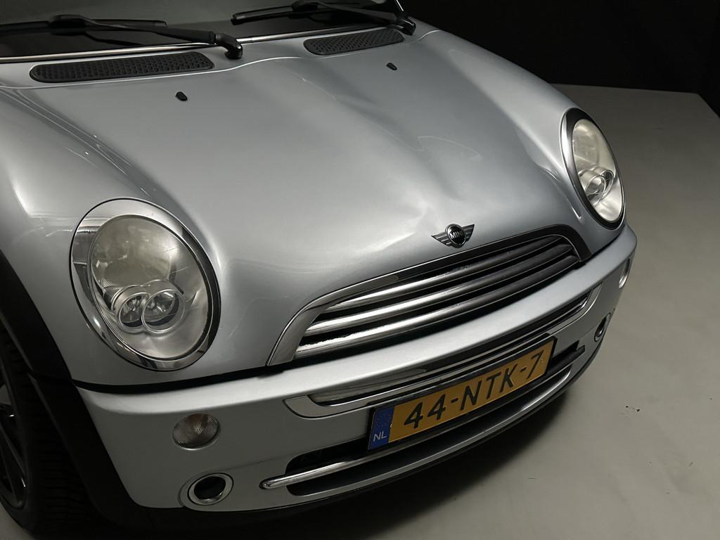 MINI One 1.6 *AC*BLACK WHEELS* (bj 2006), Auto's, Mini, Voorwielaandrijving, Elektrische ramen, 15 km/l, Gebruikt