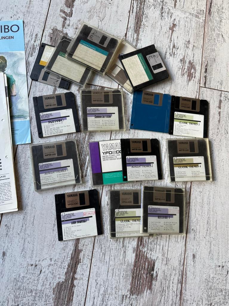Diskettes voor Yamaha Clavinova, Muziek en Instrumenten, Piano's, Ophalen, Gebruikt