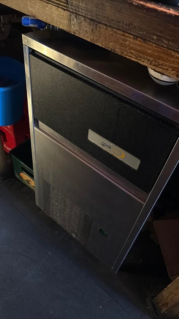 Ijsmachine tegen elk aannemelijk bod, Ophalen, Gebruikt