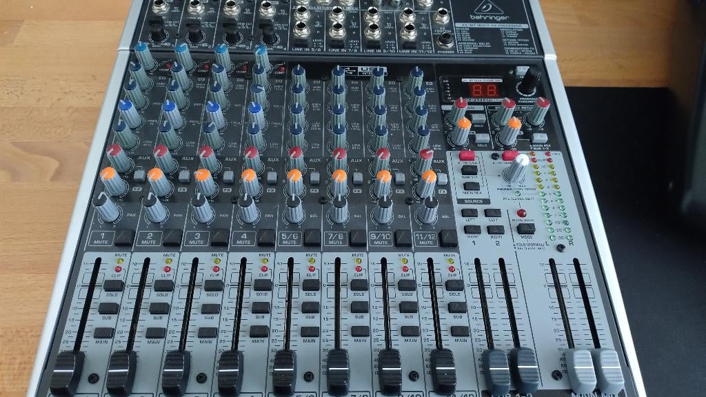 Behringer Xenyx X1622USB, Ophalen of Verzenden, Zo goed als nieuw, 10 tot 20 kanalen, Microfooningang