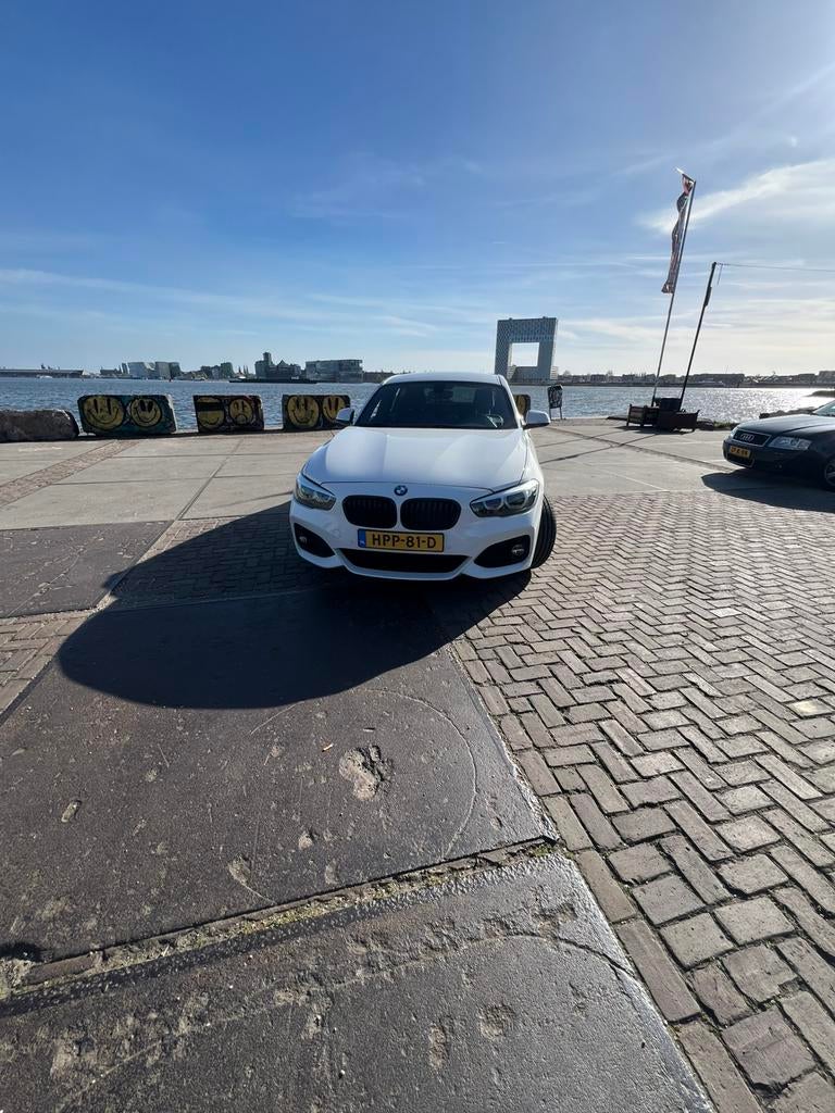 BMW 1-Serie 120i 184pk Aut 2018 Wit, 1998 cc, Achterwielaandrijving, 4 cilinders, Wit