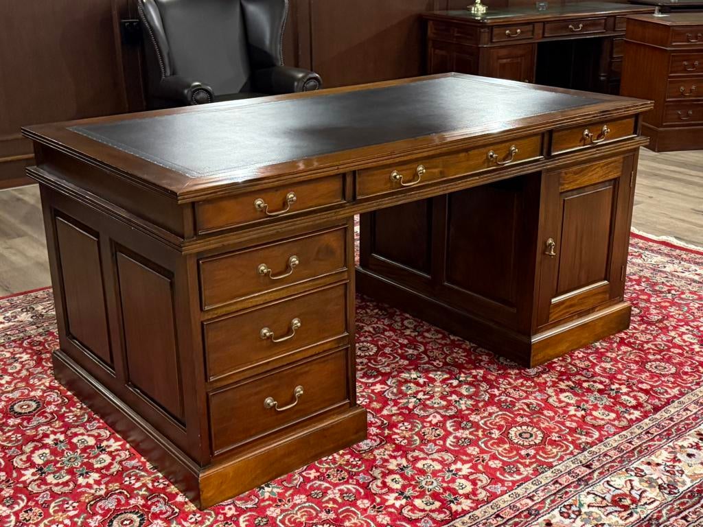 Klassiek Engels bureau #646, Huis en Inrichting, Overige typen, Hout, Bruin, Ophalen of Verzenden