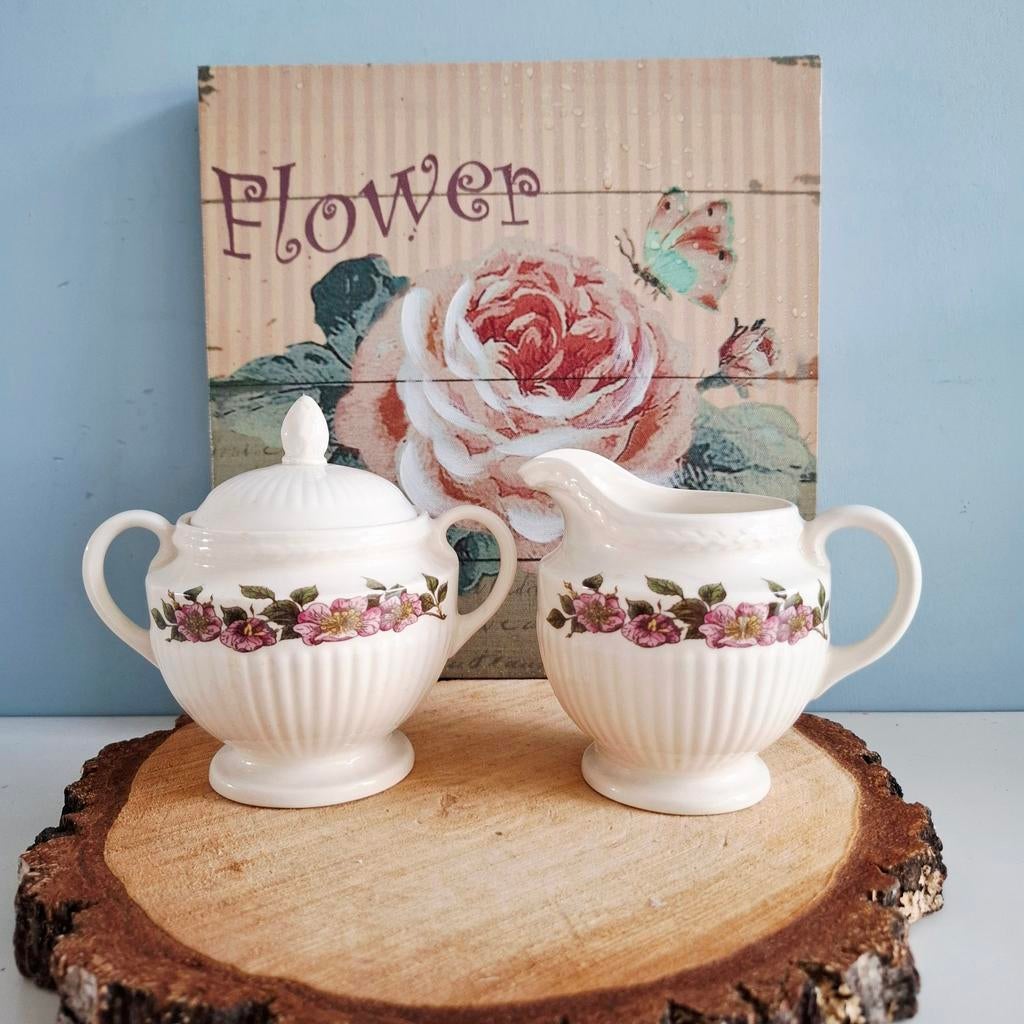 Wedgwood 'Briar Rose', roomstelletje, Ophalen of Verzenden, Zo goed als nieuw, Porselein, Wedgwood