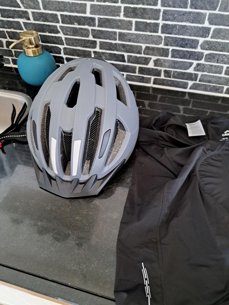 Crivit fietsbroek XL, Ophalen
