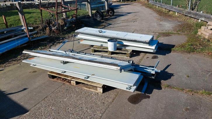 Garage deur roldeur, Doe-het-zelf en Verbouw, Deuren en Horren, Garagedeur, 215 cm of meer, 120 cm of meer, Ophalen