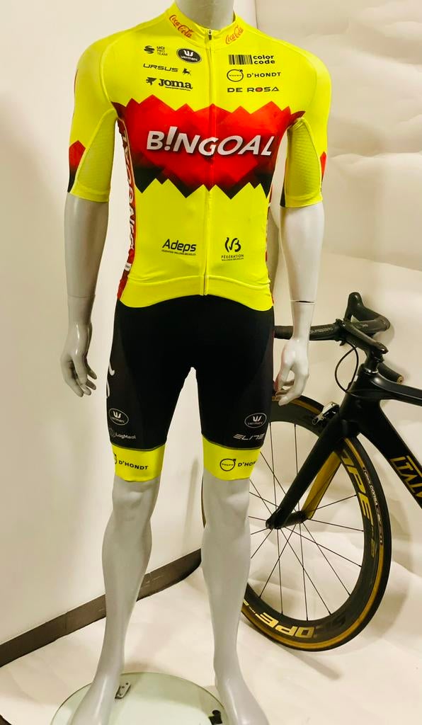 Wielrenbroek fietsbroek met wielrenshirt fietsshirt maat S M, Ophalen of Verzenden, Zo goed als nieuw