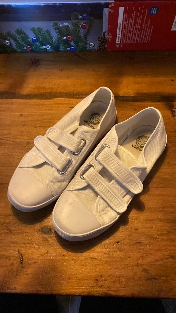 Gymschoenen maat 34, Kinderen en Baby's, Kinderkleding | Schoenen en Sokken, Gebruikt, Ophalen of Verzenden, Jongen of Meisje