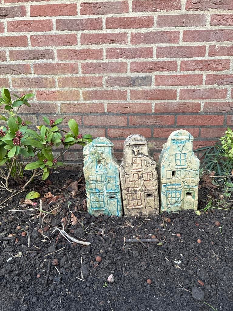 Set van 3 handgemaakte keramiek huisjes, 29/30 cm hoog, Antiek en Kunst, Antiek | Keramiek en Aardewerk, Ophalen of Verzenden