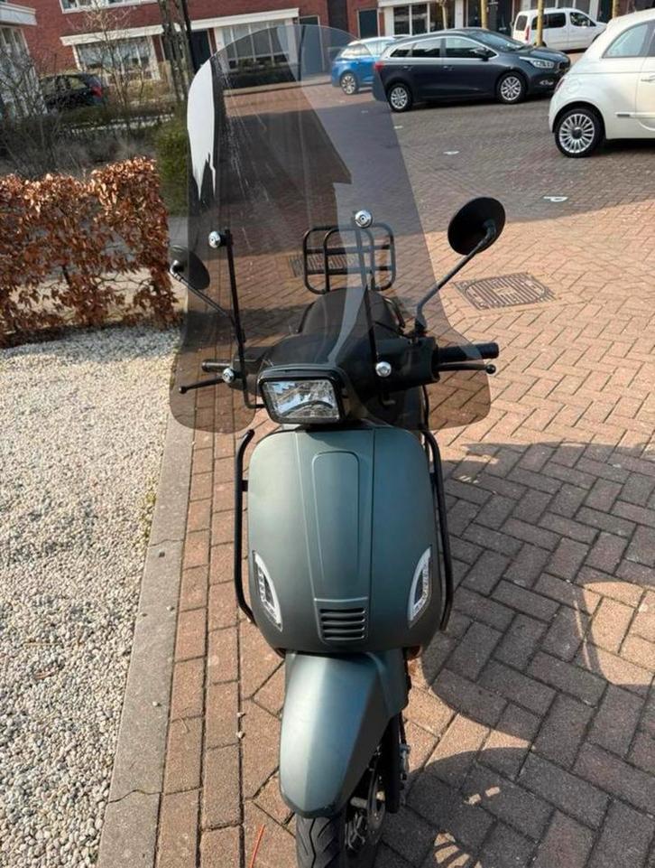 Senzo scooter groen 2024, Fietsen en Brommers, Brommeronderdelen | Scooters, Gebruikt, Overige merken, Overige typen, Ophalen