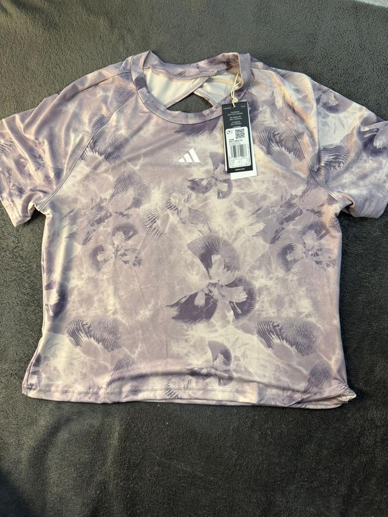 Adidas AOP Flower Tee - Nieuw met labels - Maat L, Cc, Cc, Paars, Maat 42/44 (L)