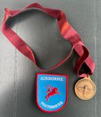 Airborne Oosterbeek medaille + patch, Verzamelen, Militaria | Algemeen, Ophalen of Verzenden, Landmacht, Nederland, Embleem of Badge