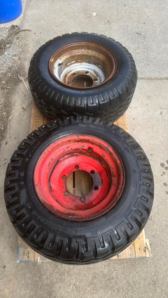 Twee banden op velg 15.0/55R17, Ophalen of Verzenden