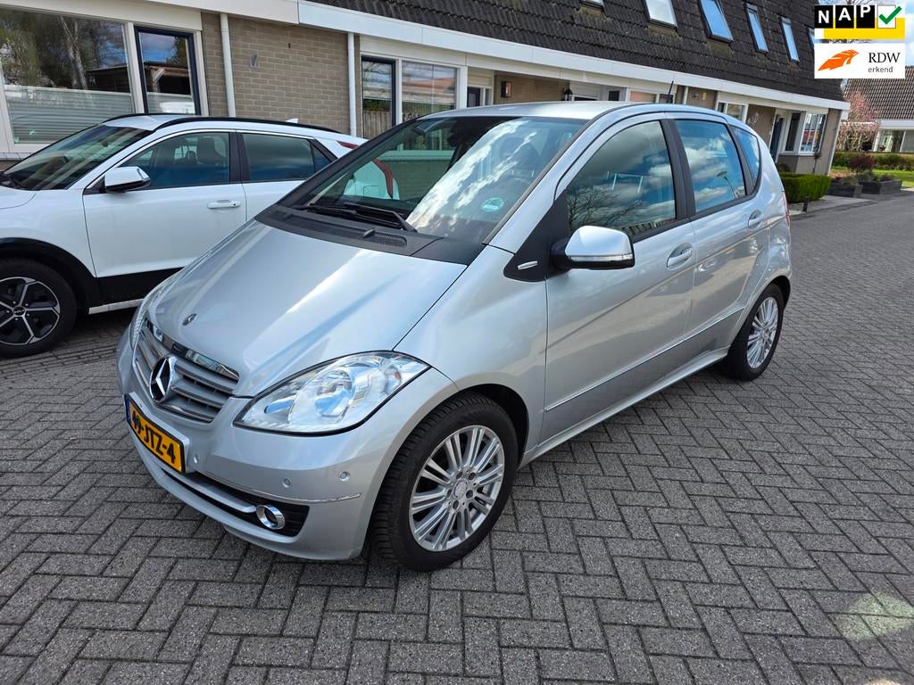 Mercedes-Benz A-klasse 180 CDI Elegance 2009 Airco, Auto's, Voorwielaandrijving, Gebruikt, 4 cilinders, Leder en Stof