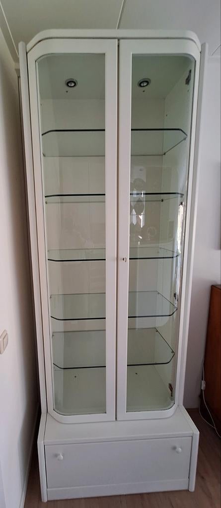 Te koop: vitrinekast met bijpassend wandmeubel van Hülsta, Gebruikt, 150 tot 200 cm, 25 tot 50 cm, 50 tot 100 cm