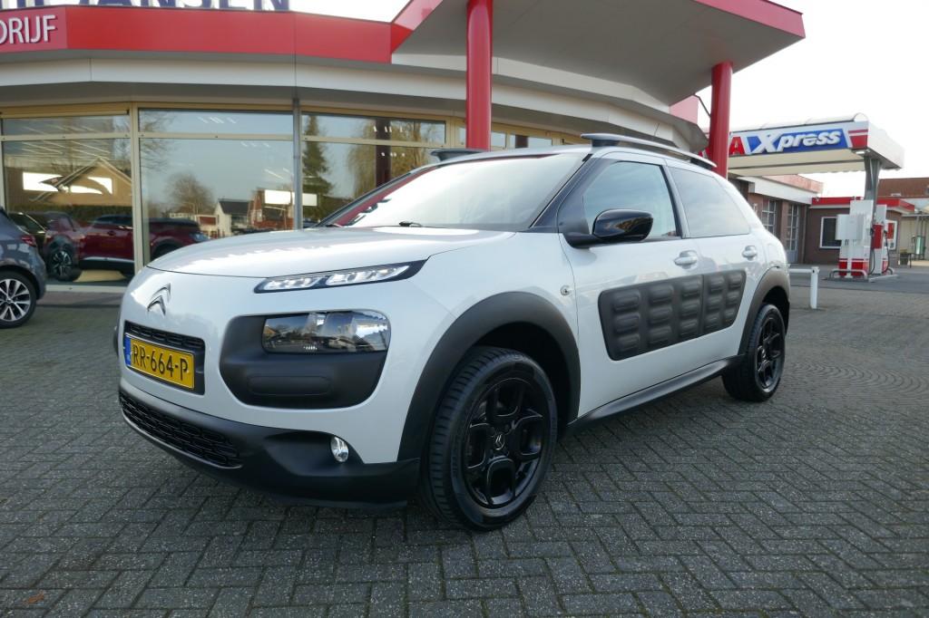 Citroen C4 1.2 PURETECH SHINE AUTOMAAT  110 PK  NAVI/CAMERA/, Euro 6, Met garantie (alle), 920 kg, Wit