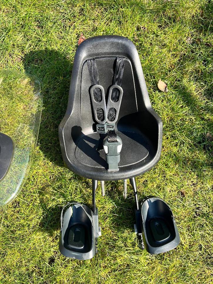 Bobike mini one + windscherm + adapter, Fietsen en Brommers, Fietsaccessoires | Fietsstoeltjes, Gebruikt, Voorzitje, 9 t/m 18 kg