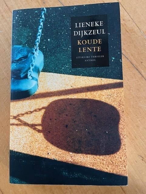 Koude lente - Lieneke Dijkzeul, Ophalen of Verzenden, Zo goed als nieuw, Lieneke Dijkzeul, Nederland