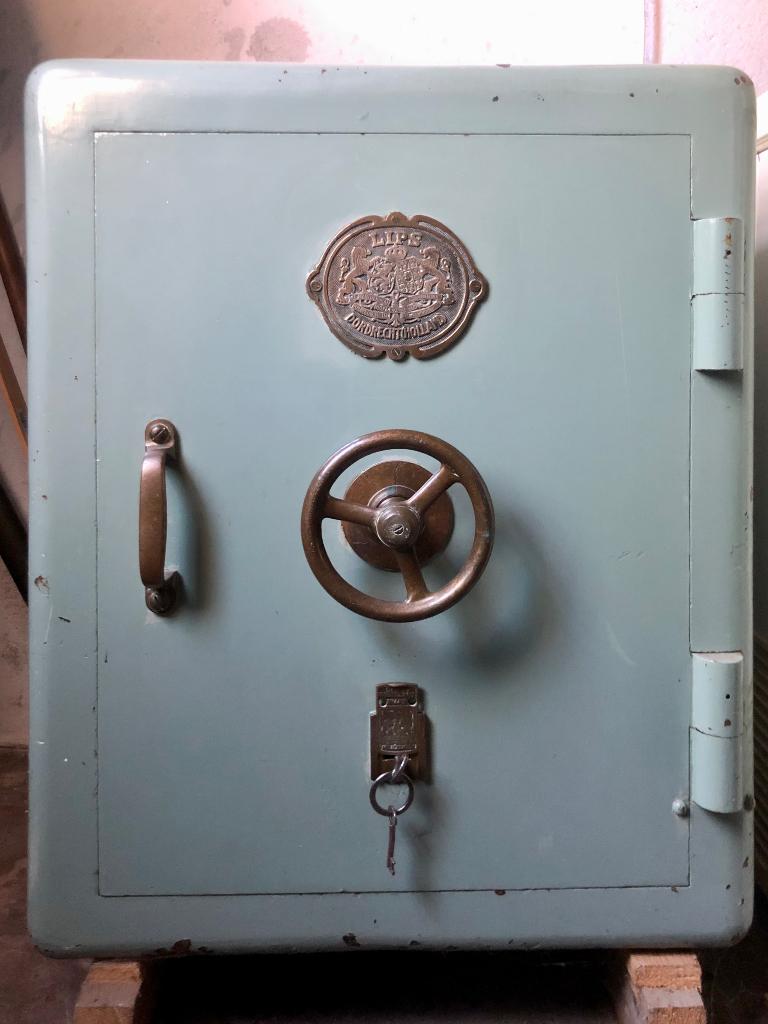 antieke brandkast Lips, Ophalen, Gebruikt, Brandkast