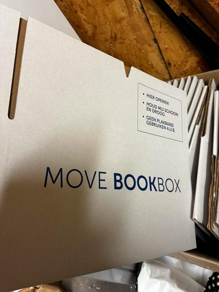 20 boekendozen 1x gebruikt en 10 gebruikte verhuisdozen, Doe-het-zelf en Verbouw, Kratten en Dozen, Zo goed als nieuw, Doos, 50 tot 75 cm