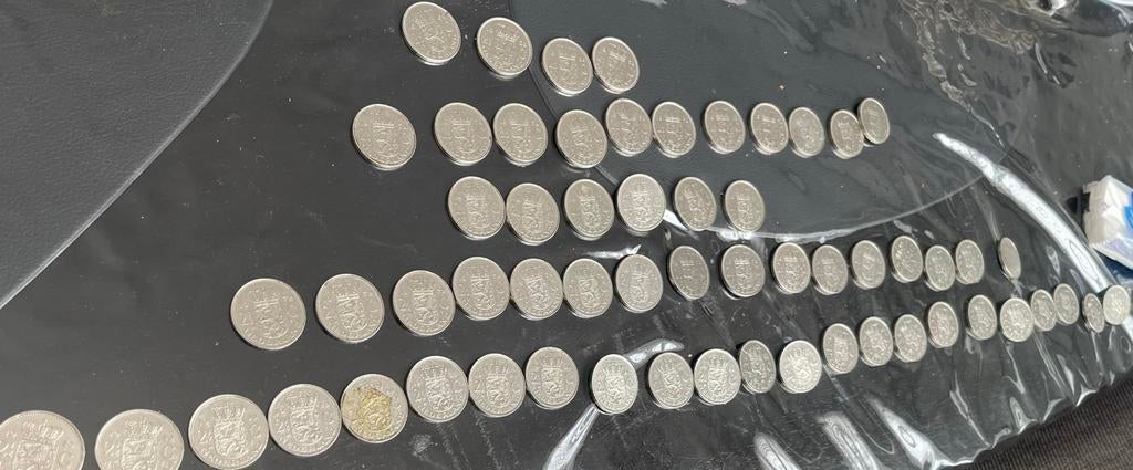 Partij 2.5 gulden en 1 gulden munten Juliana 83 munten, Postzegels en Munten, Munten | Nederland, Ophalen, Koningin Juliana, 2½ gulden