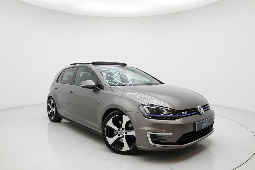 Volkswagen Golf 1.4 TSI GTE PANO CARPLAY SFEER PDC NAP, 8 kWh, Stof, Gebruikt, 4 cilinders