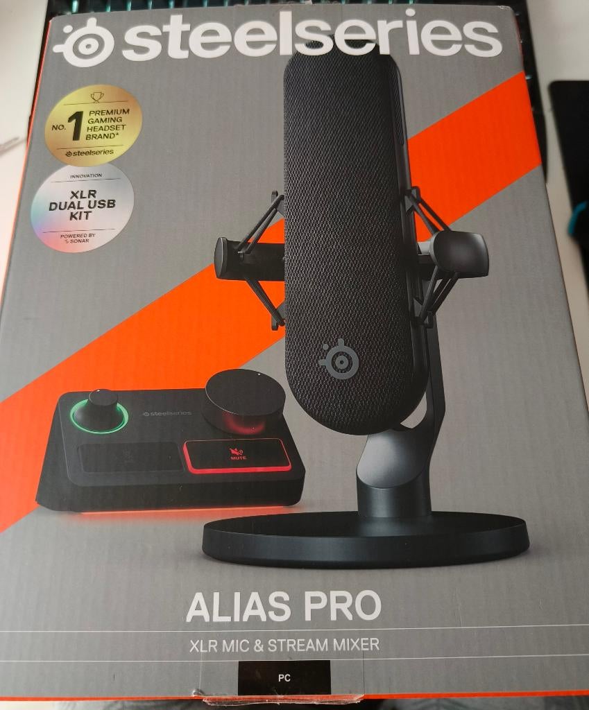 SteelSeries Alias Pro XLR incl. FiFine BM88 microfoonarm, Muziek en Instrumenten, Microfoons, Ophalen of Verzenden, Zo goed als nieuw