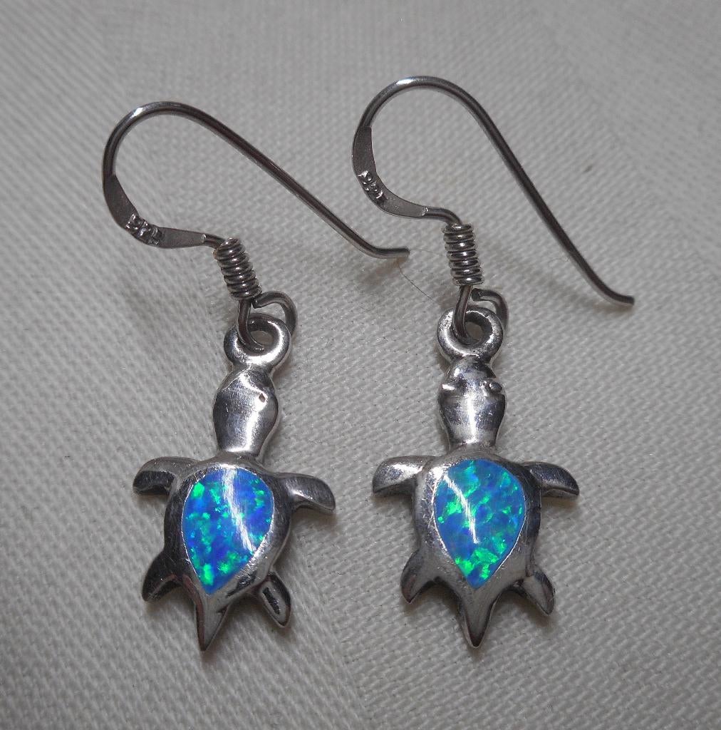 Zilveren oorbellen schildpad met opaal nr.792, Hangers, Verzenden, Zo goed als nieuw, Zilver