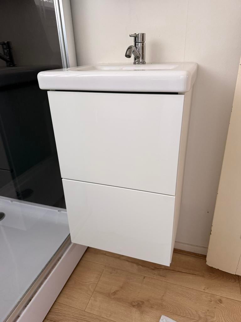 Enhet ikea badkamerset onderkast, wasbak, kraan en bovenkast, Ophalen, 50 tot 100 cm, Zo goed als nieuw, Minder dan 100 cm