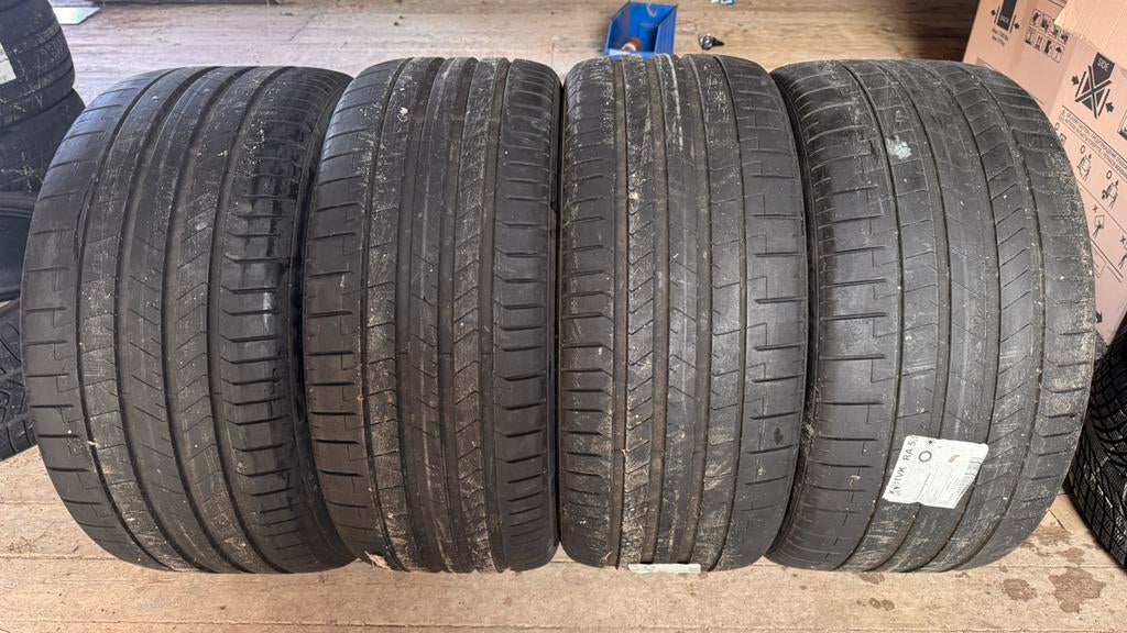285 40 22 + 315 35 22 set zomer Pirelli p zero 2023 jaar, Auto-onderdelen, Banden en Velgen, Gebruikt, Overige maten, Ophalen of Verzenden