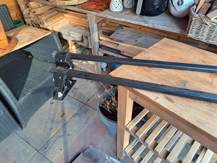 Thule dakdragers - universeel, verstelbaar en in goede staat, Auto diversen, Dakdragers, Ophalen of Verzenden