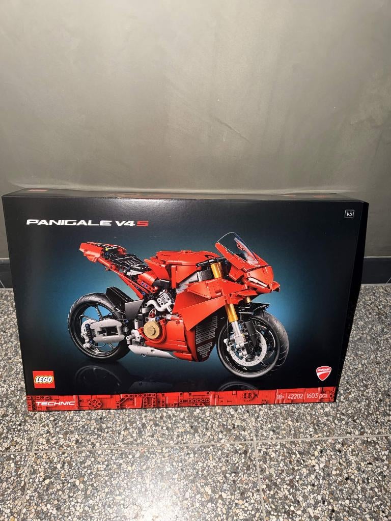 LEGO Technic Ducati Panigale v4 s(42202), Lego, Nieuw, Ophalen of Verzenden, Compleet