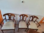 Drie houten stoelen, 2 met armleuningen, Ophalen of Verzenden