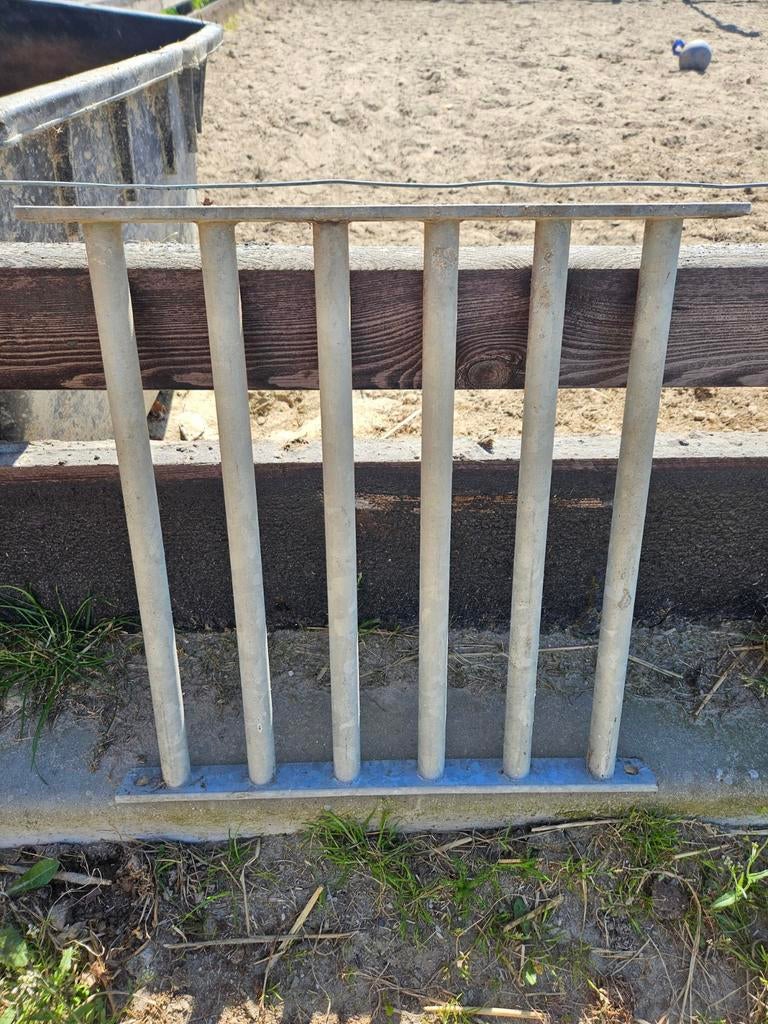 Stal tralies/ contact luik