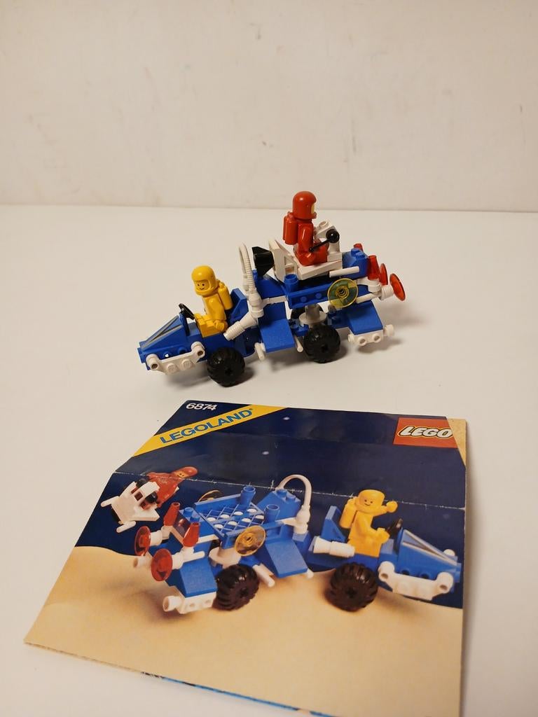 Lego 6874 classic space moon rover met boekje, Ophalen of Verzenden